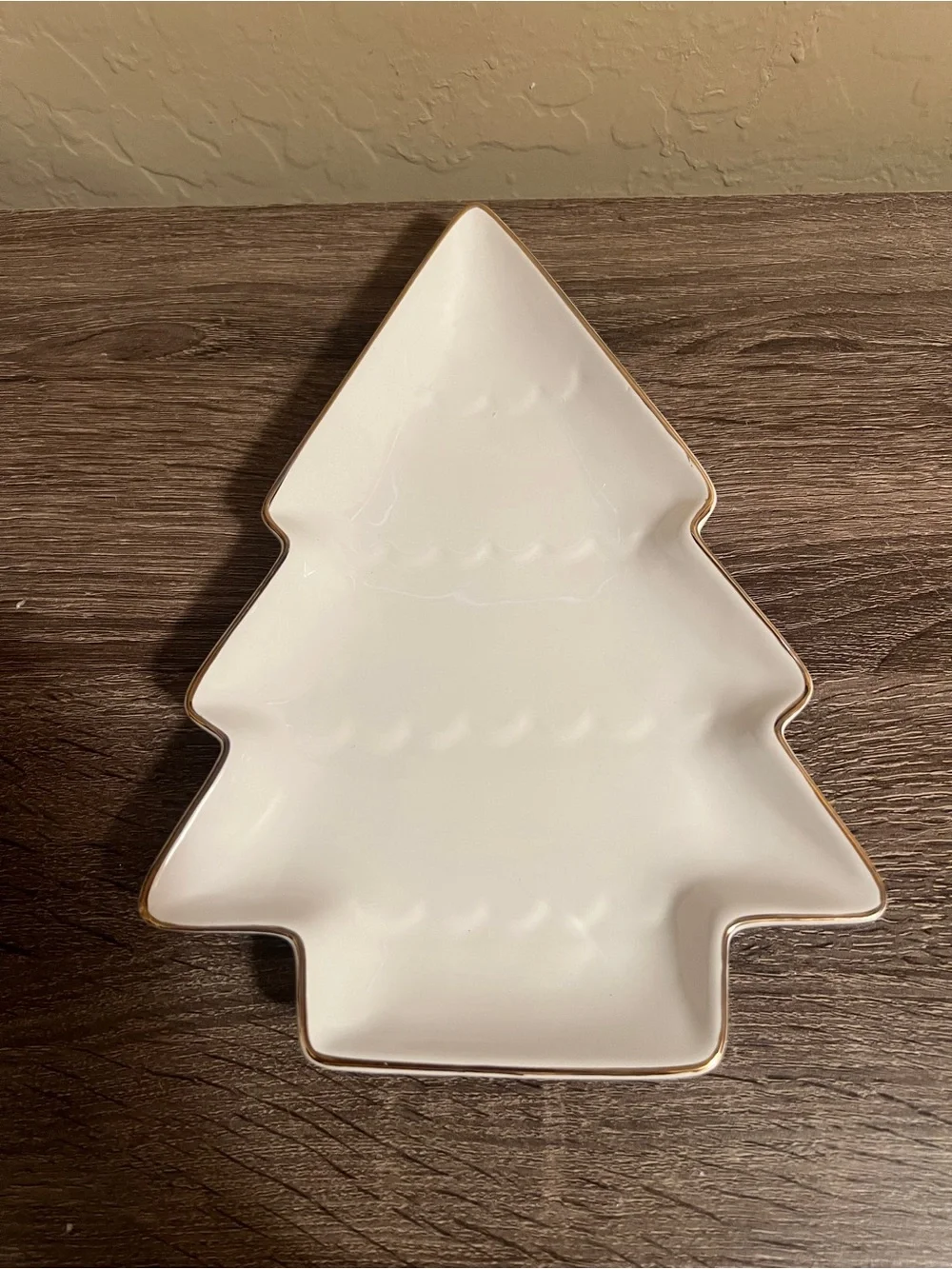 Target Bullseye Christmas Tree Ceramic Cream Gold Plate NWT